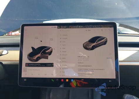 2021 Tesla Model 3 Long Range Dual Motor All-Wheel Drive z USA, uszkodzony, nr VIN 5YJ3E1EB0MF999077
